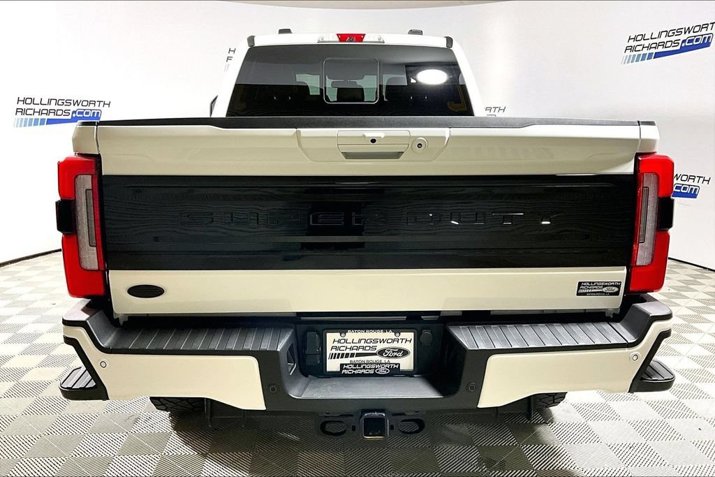 Certified 2025 Ford F250 Platinum AWD/4WD image 4