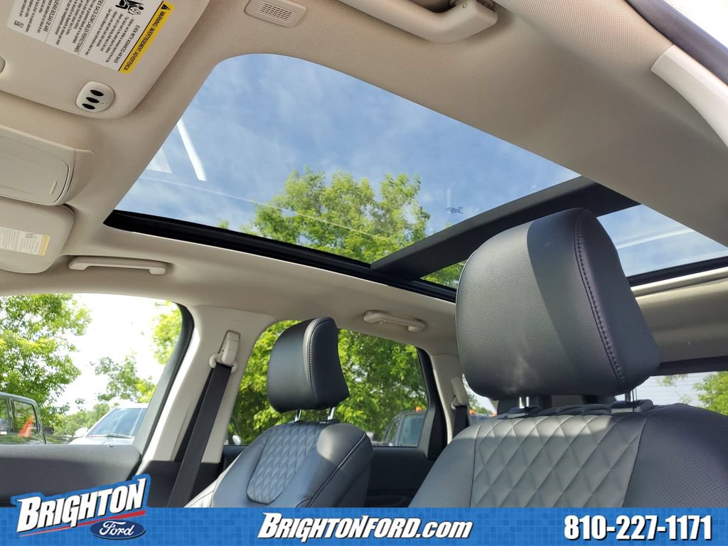 Certified 2024 Ford Edge Titanium w/ Equipment Group 301A AWD/4WD image 11