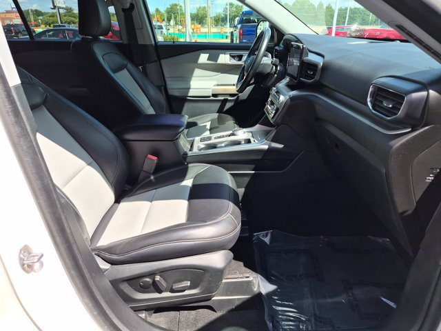 Certified 2023 Ford Explorer XLT w/ Equipment Group 202A RWD image 38