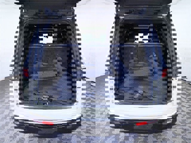 Used 2022 Jeep Wagoneer Series III w/ Premium Group I image 10