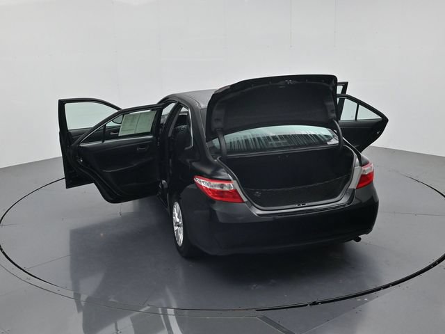 Used 2017 Toyota Camry LE FWD image 46