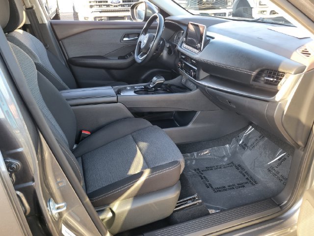 Used 2023 Nissan Rogue SV FWD image 18