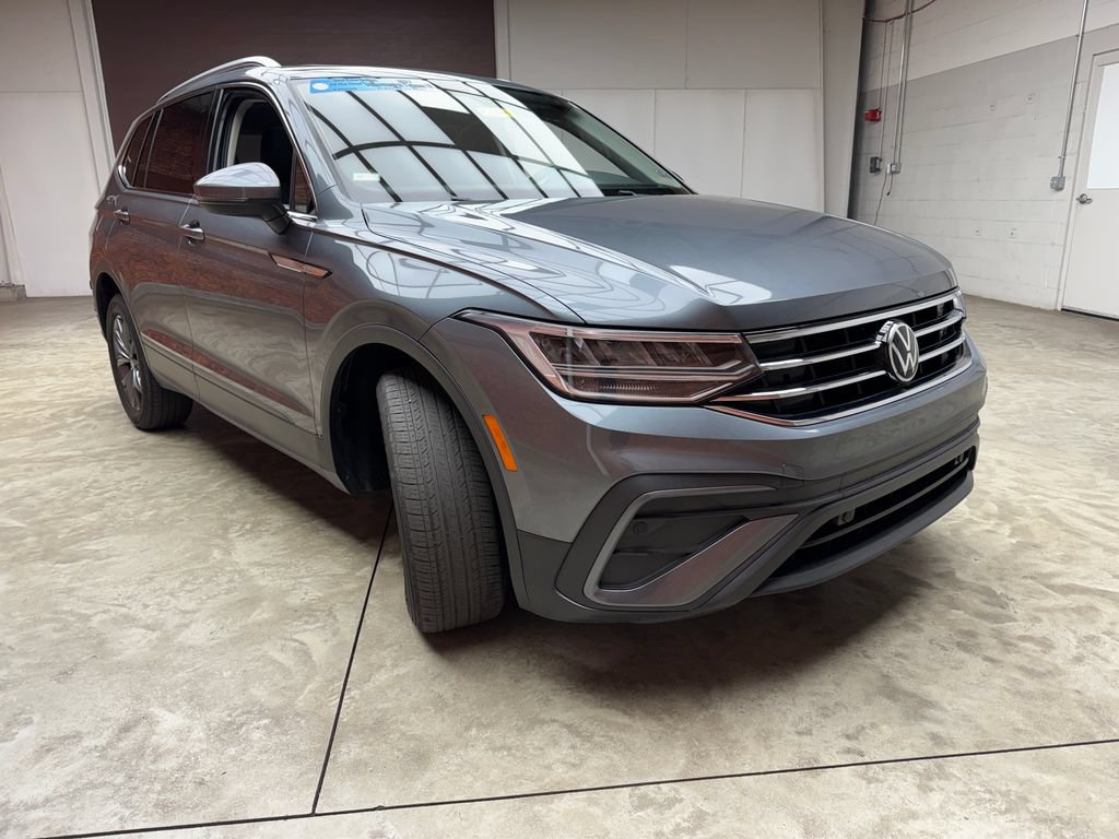 Used 2022 Volkswagen Tiguan SE AWD/4WD image 6