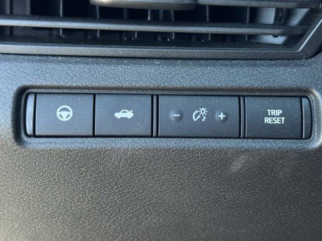 Used 2024 Nissan Altima 2.5 SL FWD image 23