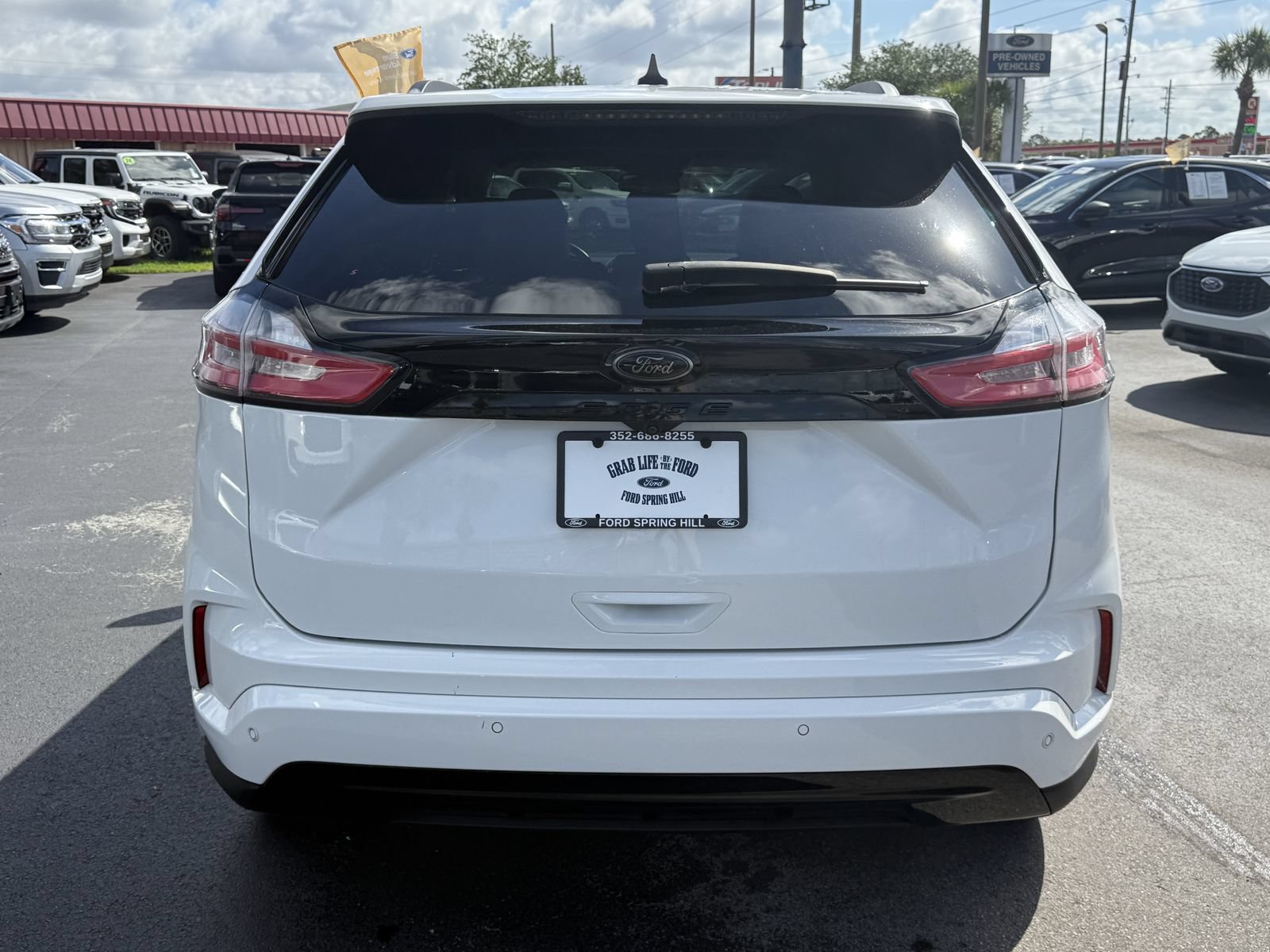 Certified 2024 Ford Edge SE w/ Black Appearance Package AWD/4WD image 6