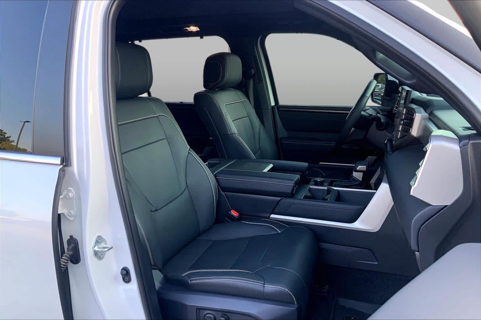 Used 2026 Toyota Sequoia Limited AWD/4WD image 9