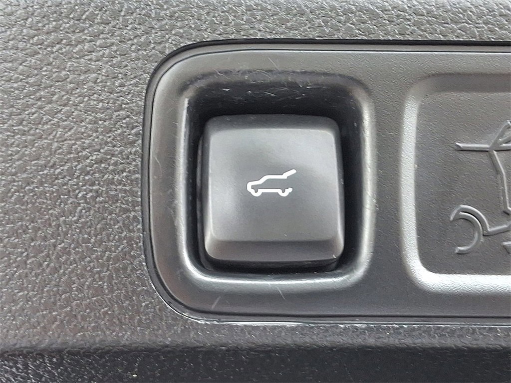 Certified 2021 Ford Expedition XLT image 31