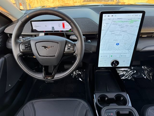 Certified 2025 Ford Mustang Mach-E Premium AWD/4WD image 4