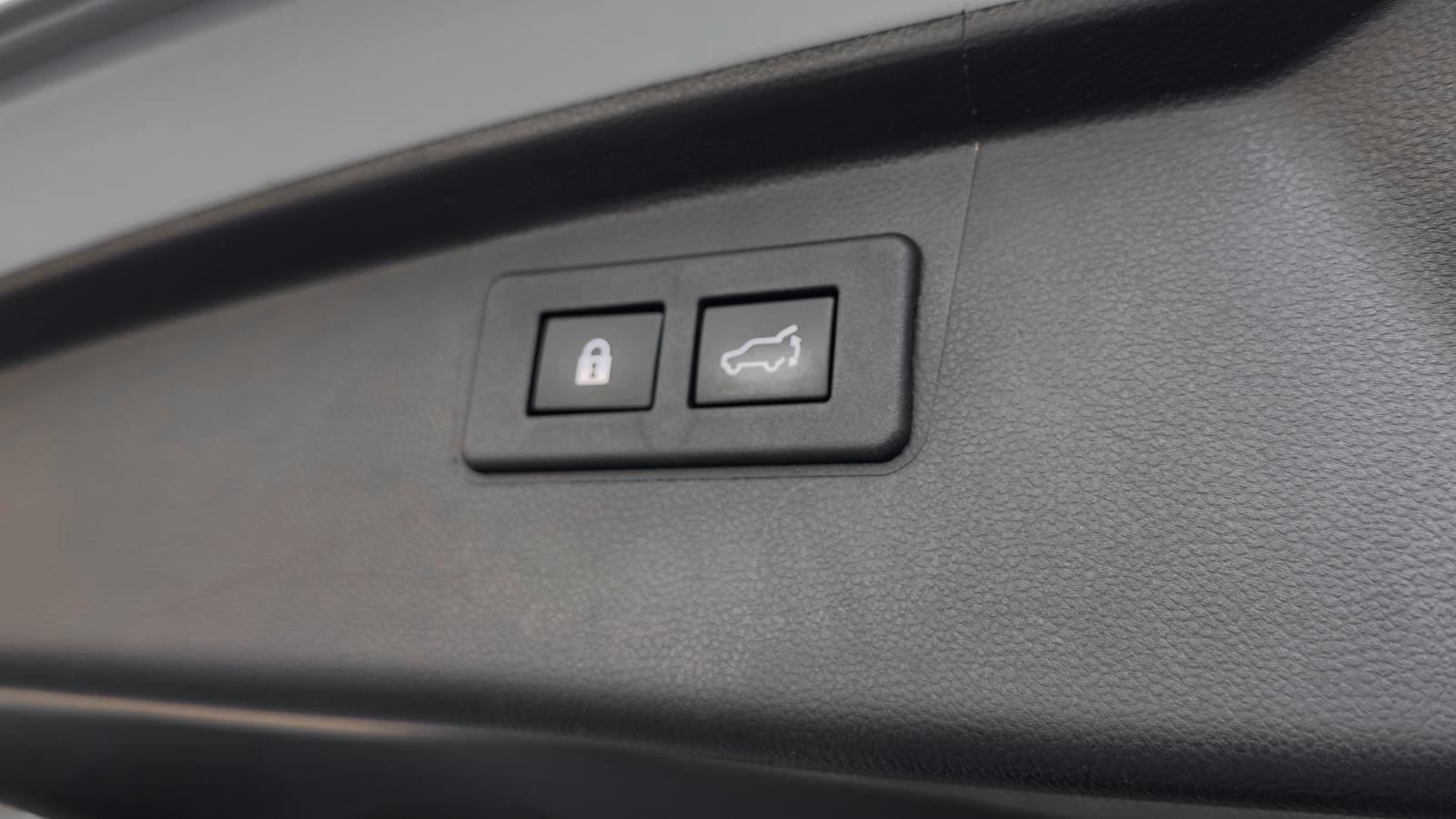 Used 2021 Subaru Outback Touring XT image 9