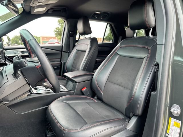 Certified 2023 Ford Explorer ST-Line AWD/4WD image 11
