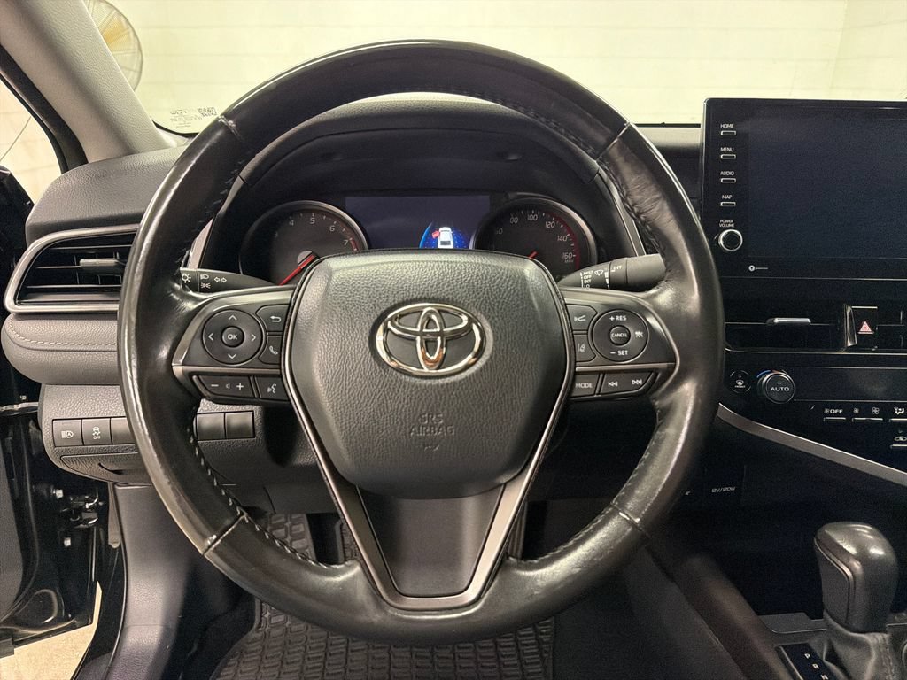 Used 2024 Toyota Camry XSE FWD image 18