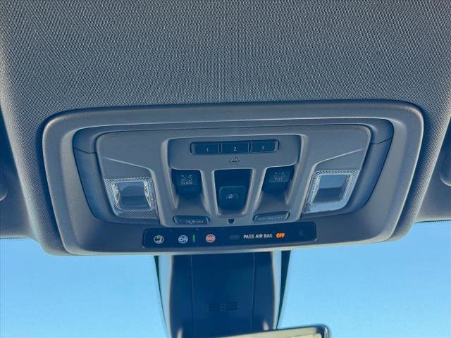 Used 2021 GMC Sierra 1500 Denali w/ Denali Ultimate Package image 18