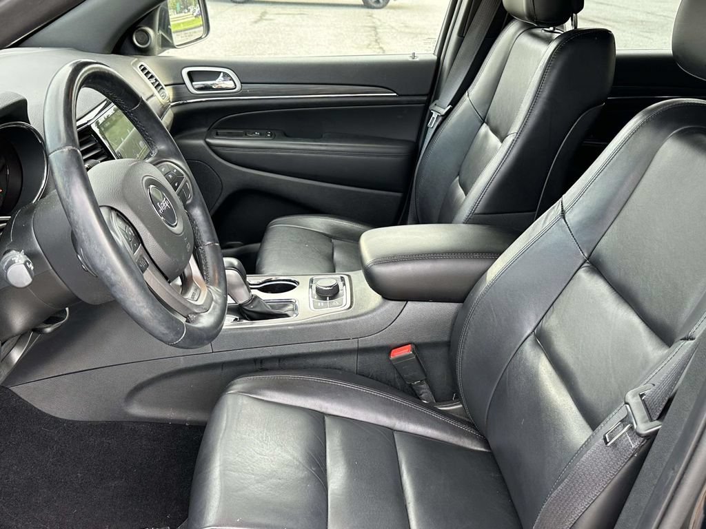 Used 2022 Jeep Grand Cherokee Limited AWD/4WD image 16