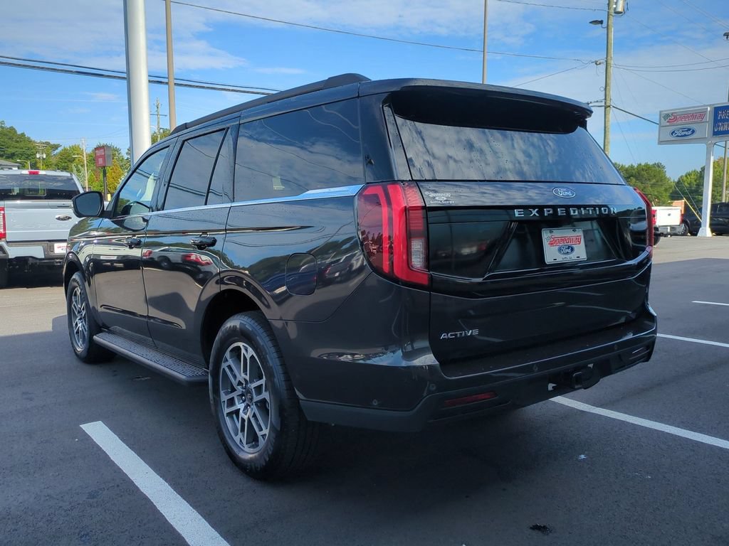 Certified 2025 Ford Expedition Active RWD image 9