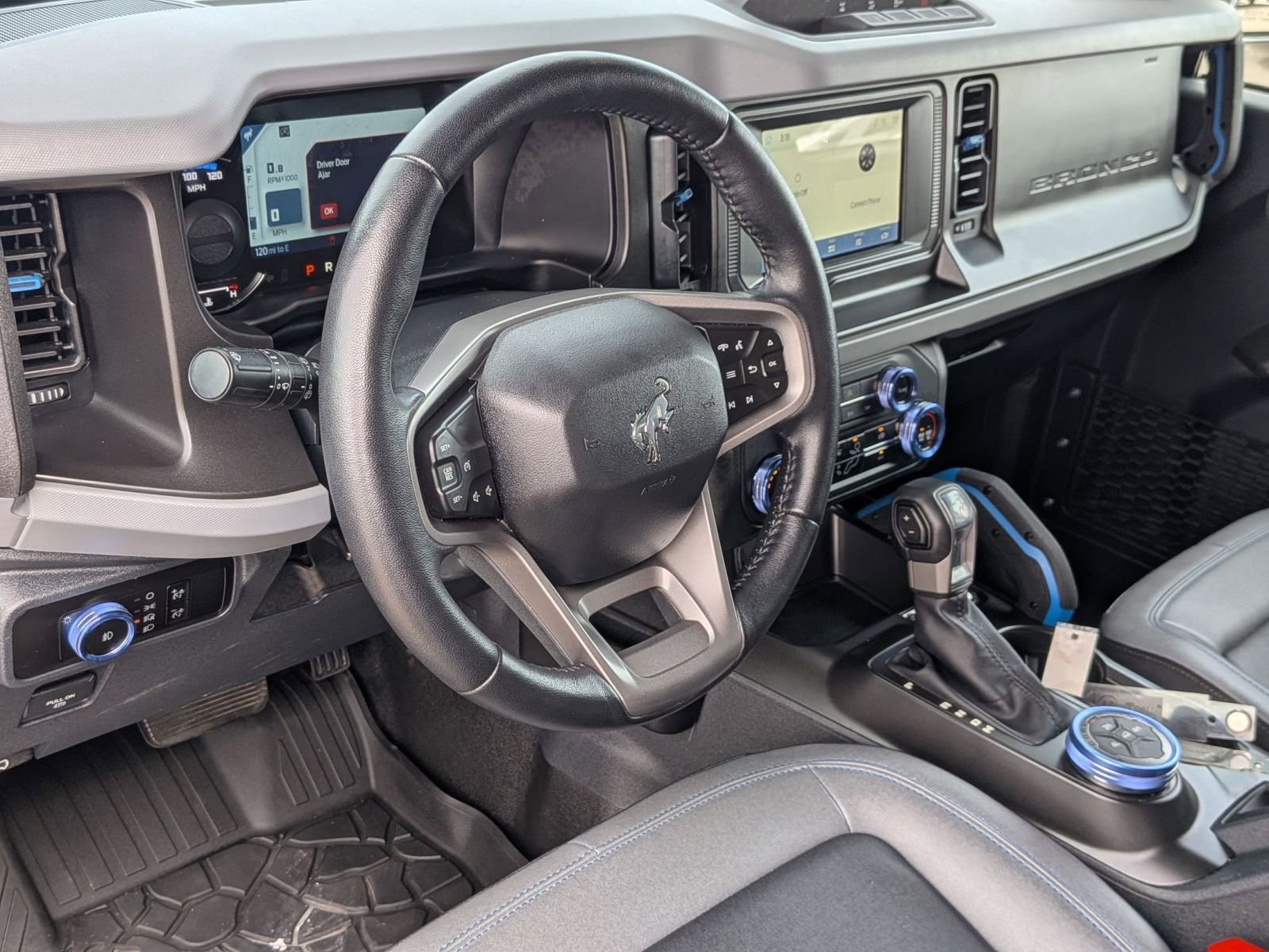 Certified 2023 Ford Bronco 4-Door AWD/4WD image 11