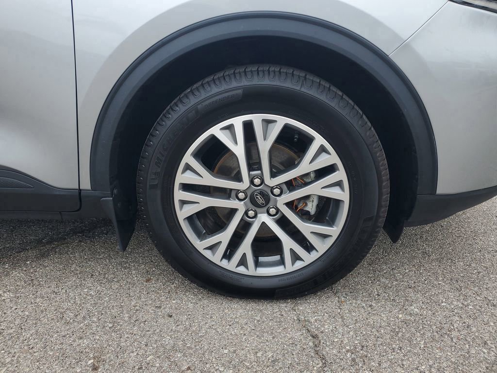 Certified 2022 Ford Escape SEL image 5