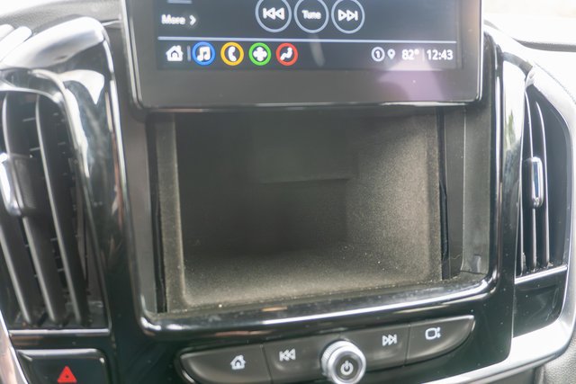 Used 2023 Chevrolet Traverse LT FWD image 25