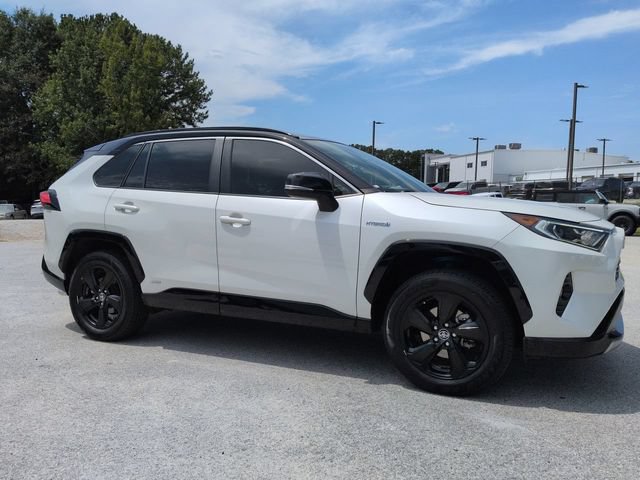 Used 2020 Toyota RAV4 XSE w/ XSE Grade Weather Package AWD/4WD image 2