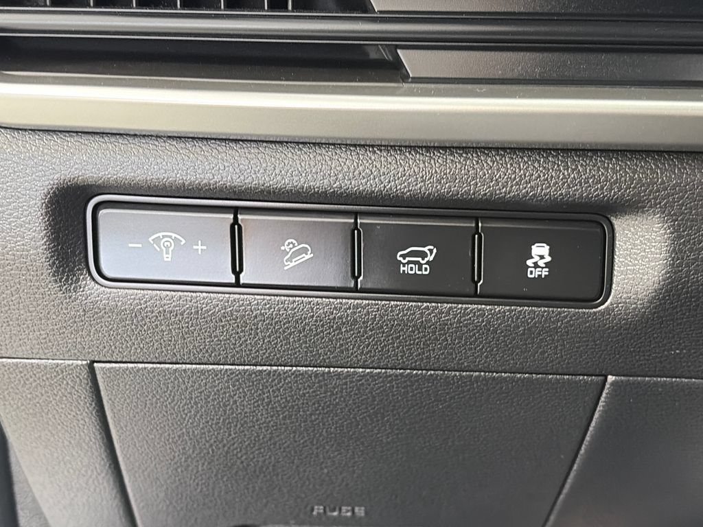 Used 2023 Kia Telluride EX w/ EX Captain's Chair Package AWD/4WD image 24