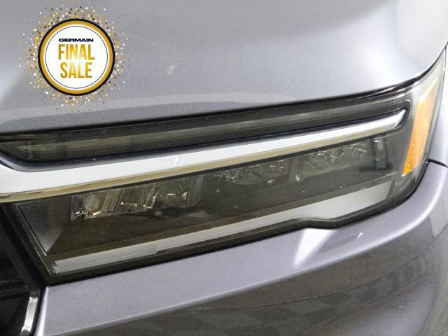 Used 2025 Honda Pilot Touring image 12