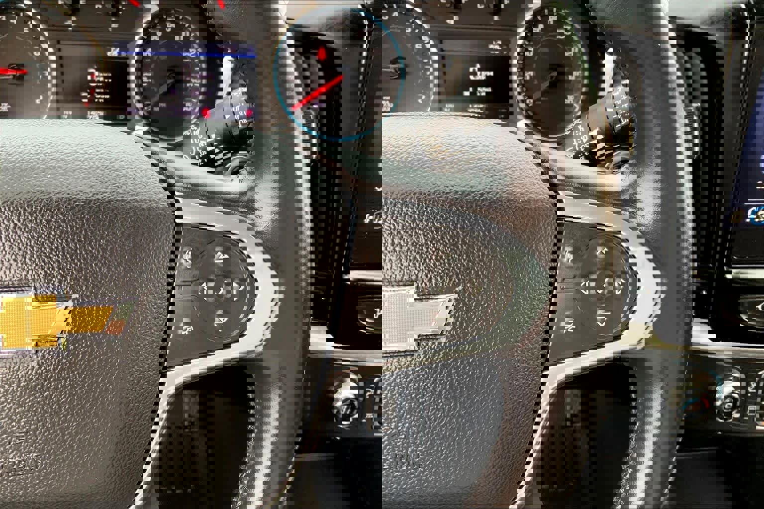 Used 2020 Chevrolet Traverse LT image 21