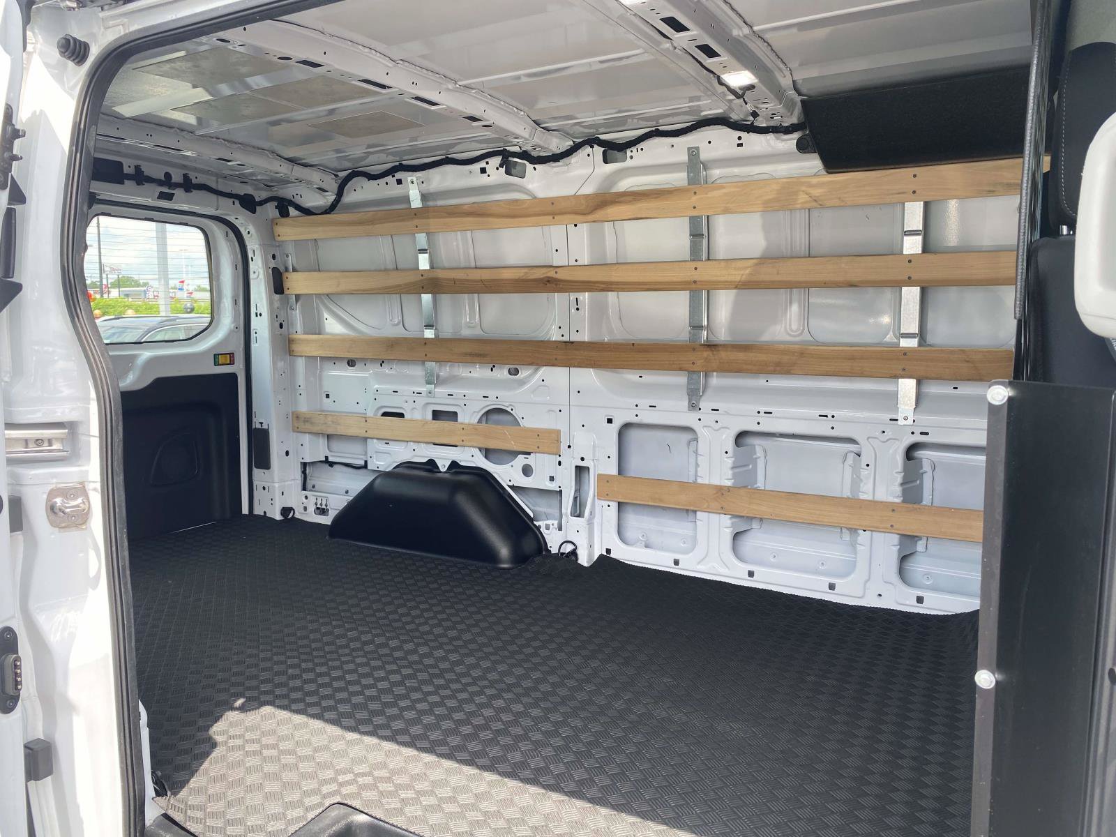 Certified 2025 Ford Transit 250 Low Roof w/ Exterior Upgrade Package RWD image 10