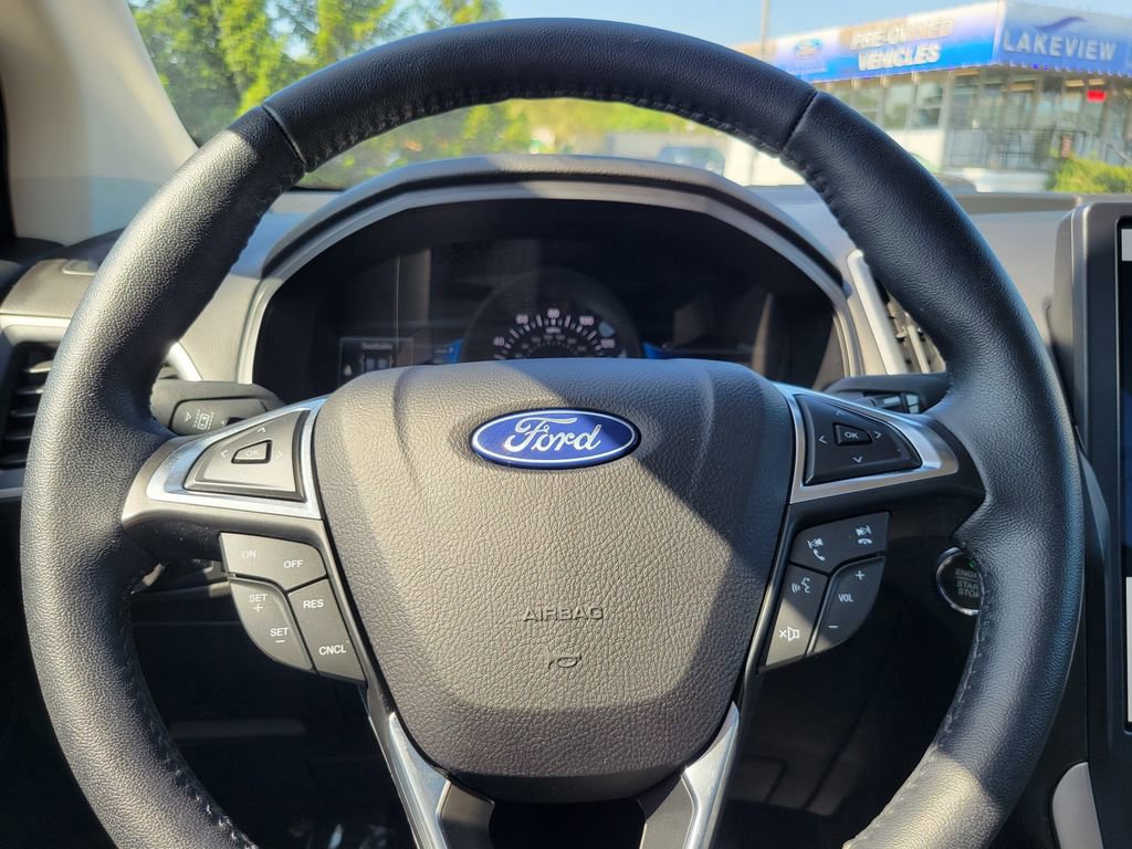 Certified 2023 Ford Edge SEL w/ Convenience Package AWD/4WD image 11