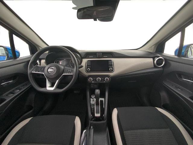 Used 2022 Nissan Versa SV image 9
