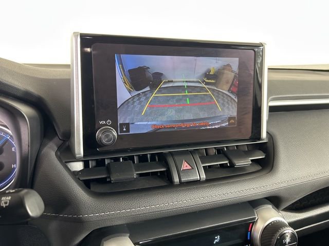 Used 2023 Toyota RAV4 LE AWD/4WD image 12