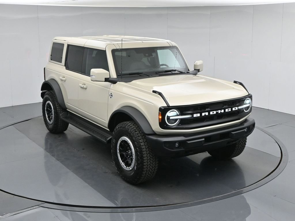 Certified 2025 Ford Bronco Outer Banks w/ Sasquatch Package AWD/4WD image 41
