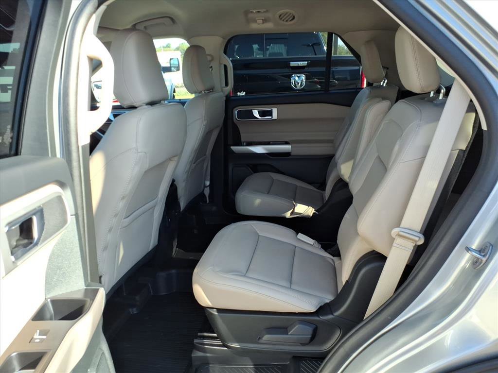 Certified 2023 Ford Explorer XLT w/ Equipment Group 202A image 13