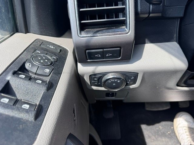Certified 2020 Ford F250 XLT w/ XLT Value Package AWD/4WD image 31