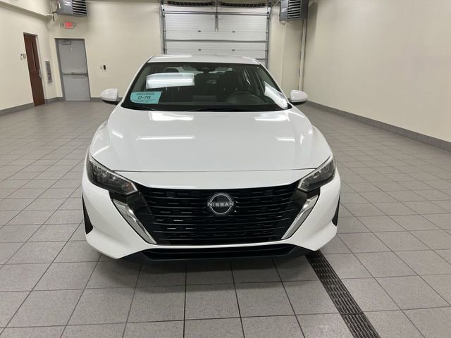 Used 2024 Nissan Sentra SV FWD image 3