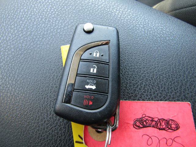 Used 2024 Toyota Camry LE FWD image 27