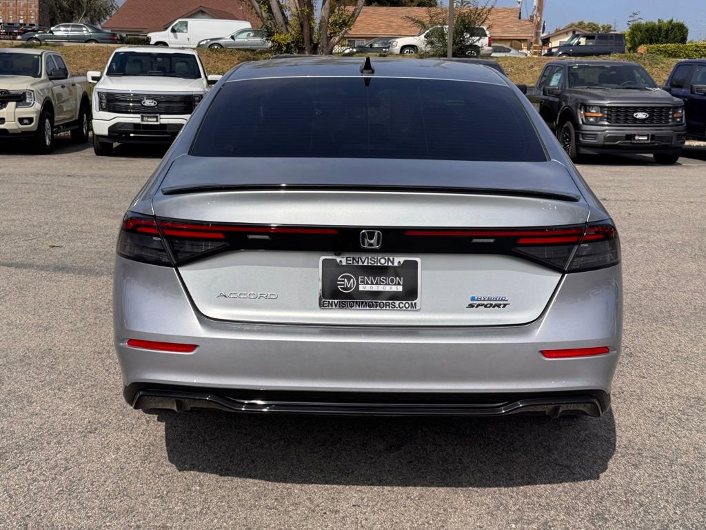Used 2024 Honda Accord Sport image 11