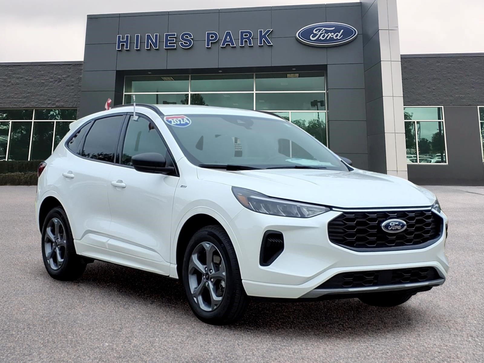 Certified 2024 Ford Escape ST-Line w/ Tech Pack #1 AWD/4WD image 1