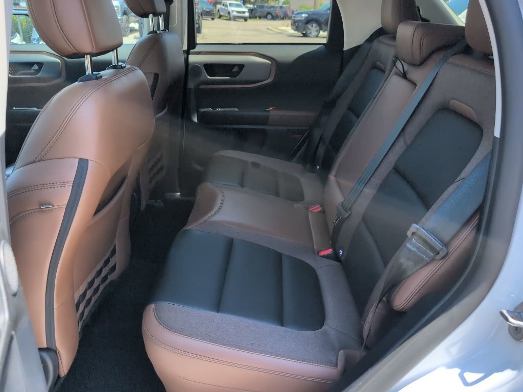 Certified 2025 Ford Bronco Sport Outer Banks w/ Outer Banks Tech Package+ AWD/4WD image 11