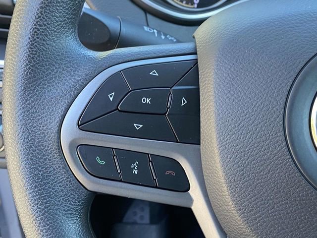 Used 2020 Jeep Cherokee Latitude image 23