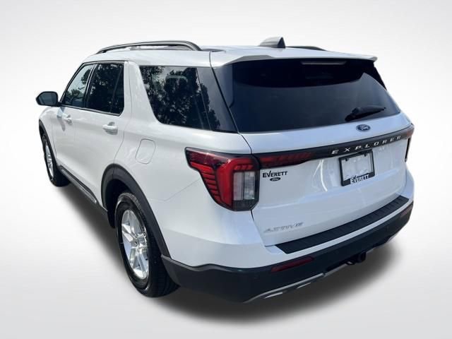 Certified 2025 Ford Explorer Active w/ Active Comfort Package RWD image 7
