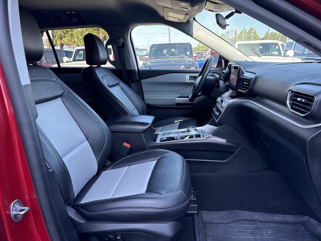 Certified 2023 Ford Explorer XLT w/ Equipment Group 202A RWD image 20