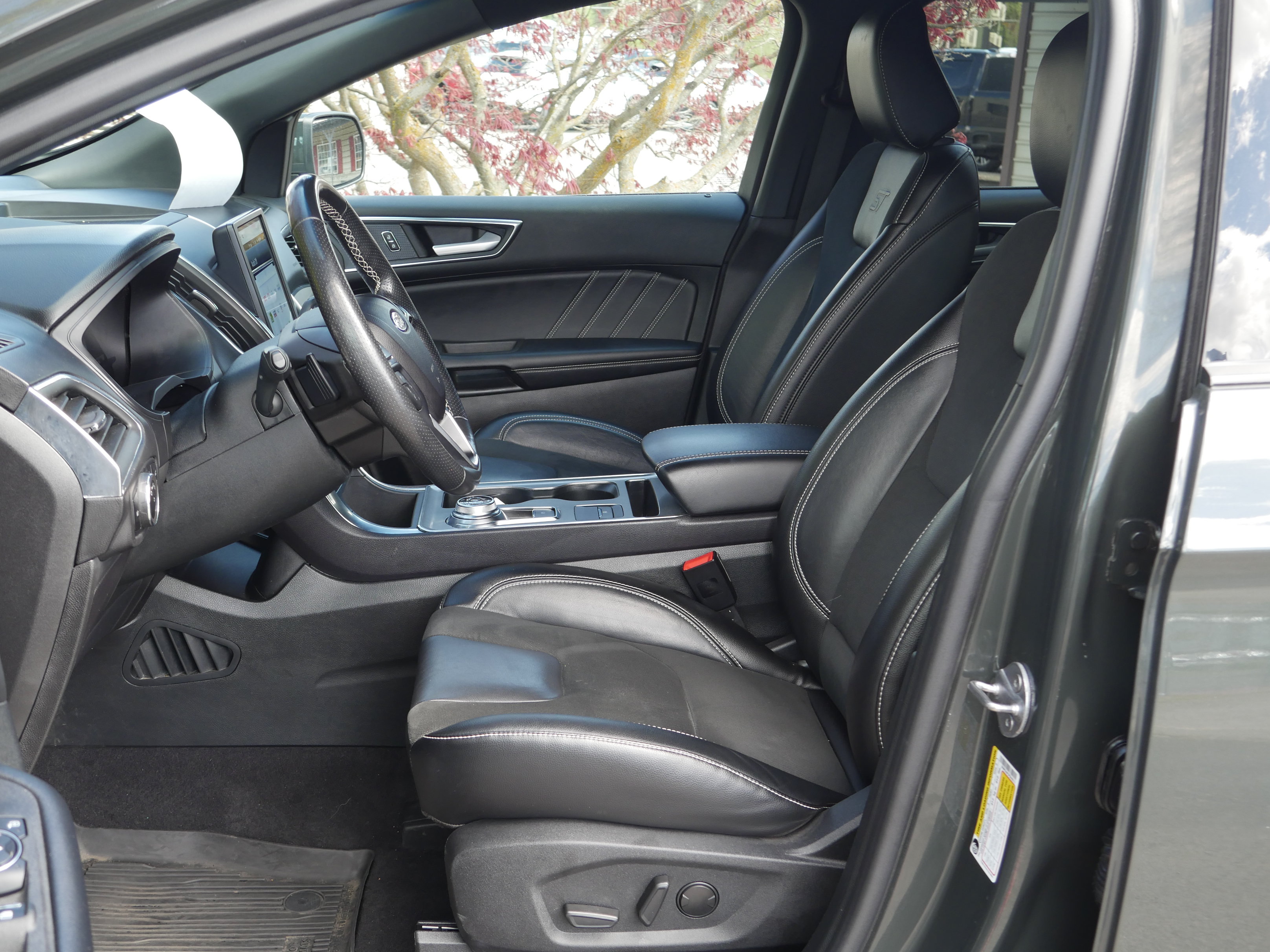 Certified 2023 Ford Edge ST AWD/4WD image 3