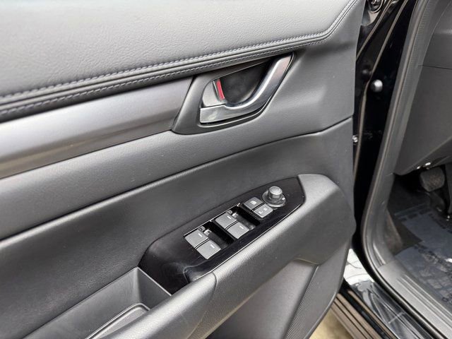 Used 2025 MAZDA CX-5 AWD 2.5 S w/ Preferred Package image 11