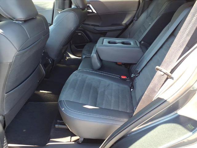 Used 2025 Mitsubishi Outlander SE AWD/4WD image 10
