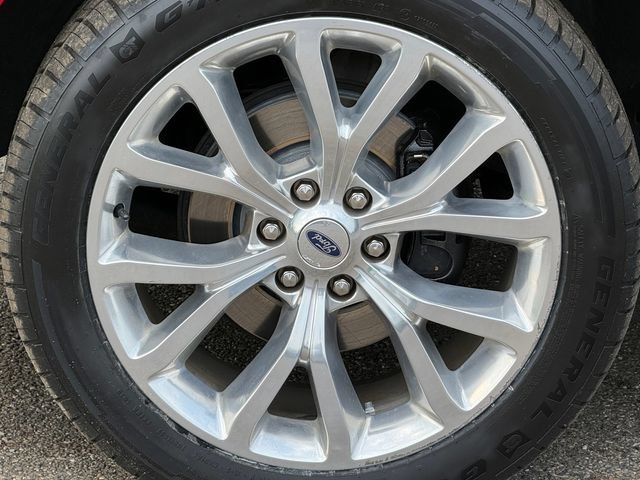 Certified 2018 Ford Expedition Limited w/ Equipment Group 302A AWD/4WD image 16