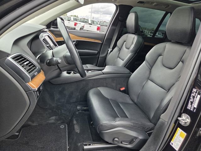 Used 2022 Volvo XC90 T5 Momentum AWD/4WD image 9