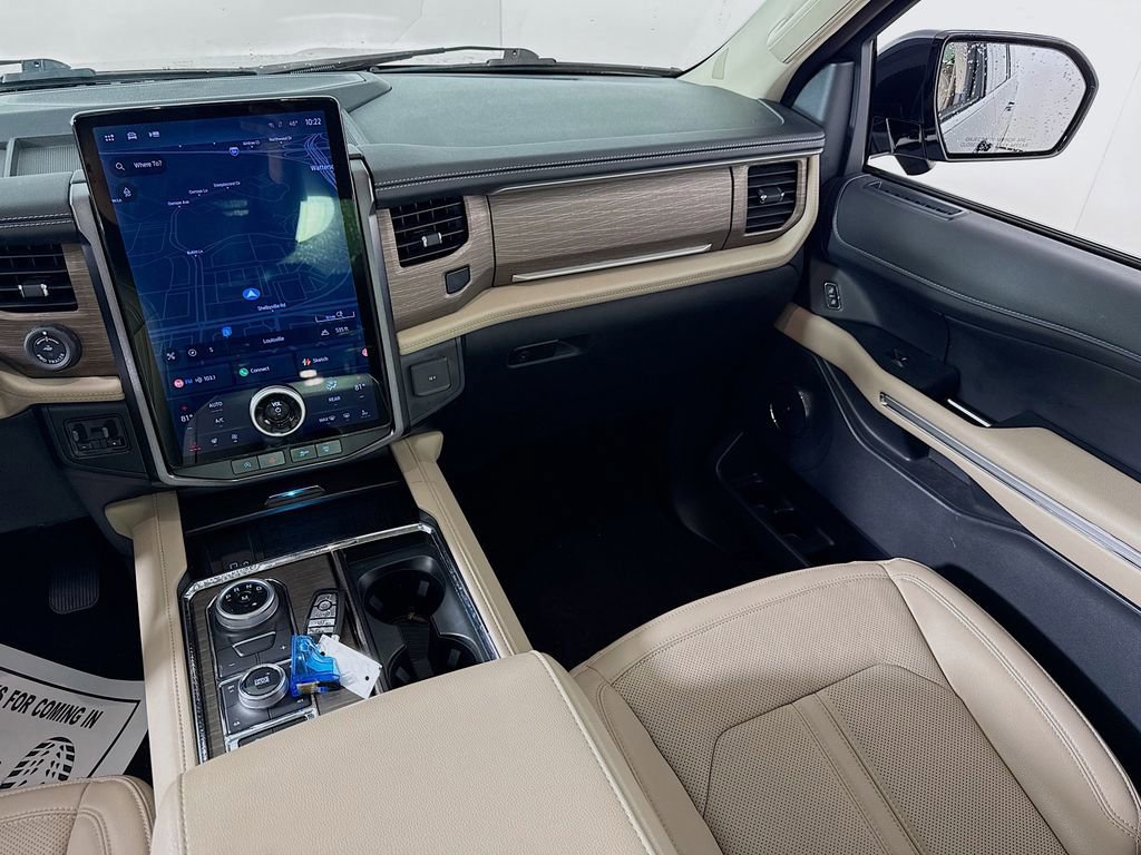 Certified 2023 Ford Expedition Limited image 26