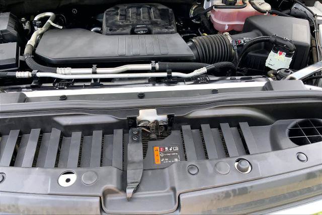 Used 2022 Chevrolet Silverado 1500 LT AWD/4WD image 31