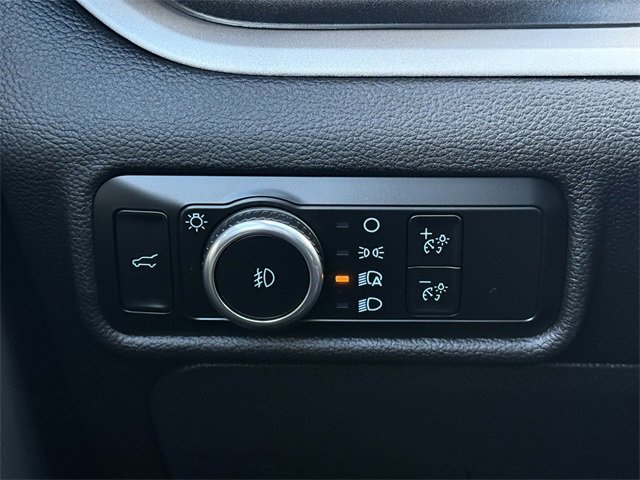 Certified 2023 Ford Explorer XLT w/ Equipment Group 202A image 22