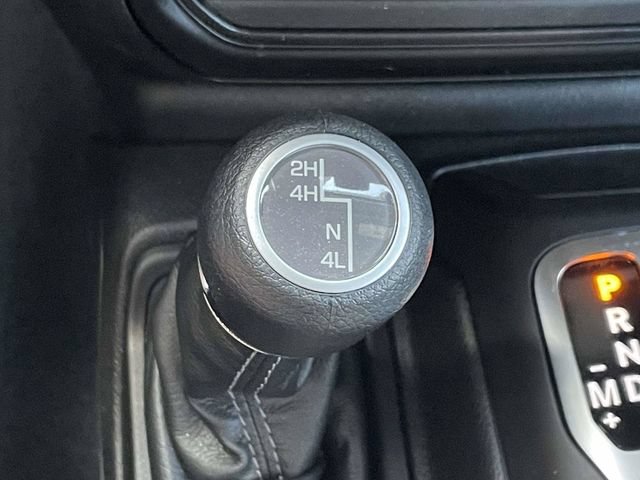 Used 2026 Jeep Wrangler Sport AWD/4WD image 13