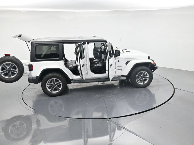 Used 2018 Jeep Wrangler Unlimited Sahara AWD/4WD image 41